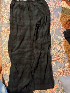 SKIMS Dark Green Plaid Lounge Pants